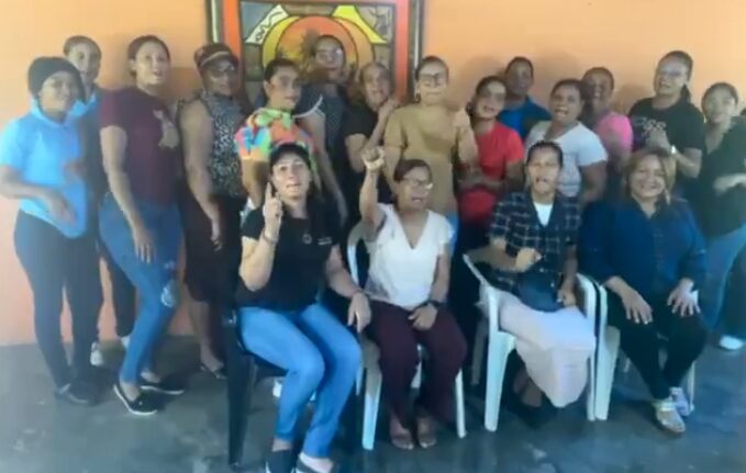 @CaamanoVive Hecmilio Galván agradece el mensaje de las mujeres de Hatillo Palma, las cuales recibieron capacitación del Programa Madres del Campo del @Feda_RD y seguirán recibiendo nuestro apoyo siempre