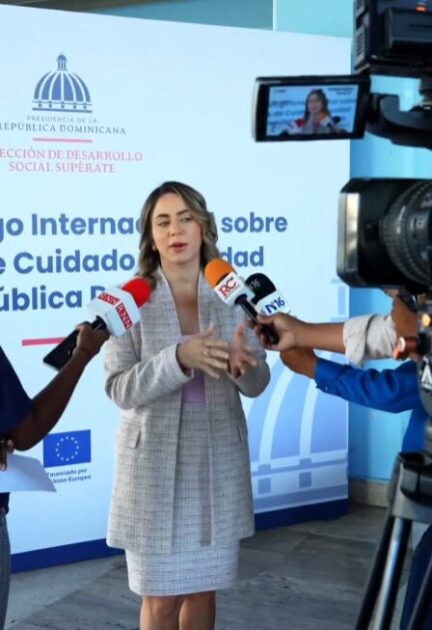 @GloriaReyesG Desde @SuperateRDO marcamos un hito hacia el futuro del bienestar en nuestro país