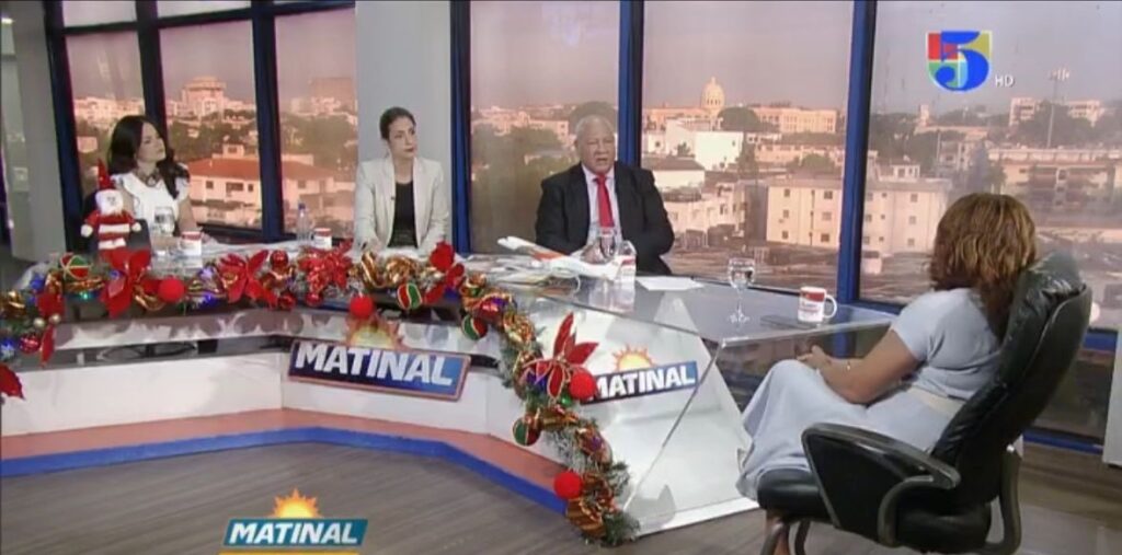 @SNSRDO La directora de Centros Hospitalarios del SNS, doctora@YocastaLara1, participó este jueves en el programa Matinal 5, donde destacó los avances que consolidan la transformación integral de la Red Pública en todo el país