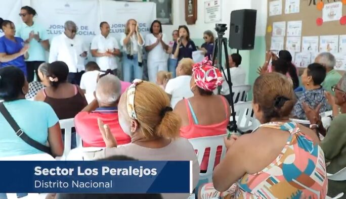 @TonyPena__ Tuve el honor de participar en un homenaje cuando la institución decidió nombrar el edificio del puerto de Haina en honor a Vicente Sánchez Baret