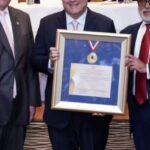 @SanzLovaton En el 51.º aniversario de la @FederacionDomC se reconoció la unidad y el compromiso de quienes impulsan el desarrollo del comercio dominicano