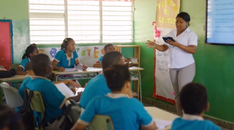 @EducacionRDO ¡Conocer nuestros derechos humanos es parte esencial de la educación!