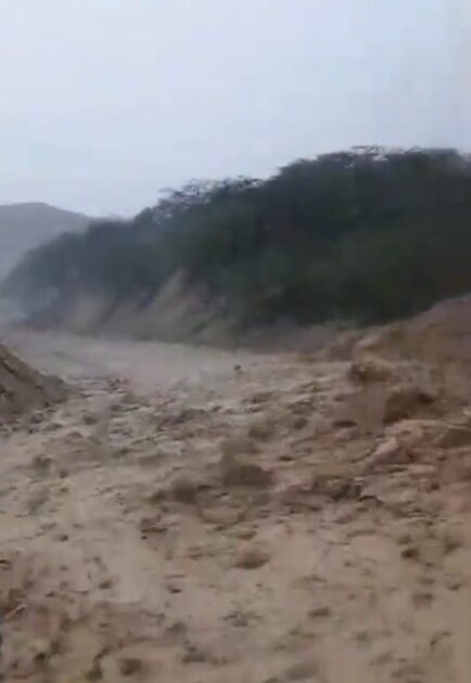 @MANEGONTE1953 AHORA EN VIVO Así esta Salinas, en Peravia