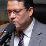 @SanzLovaton Este domingo retransmitimos el episodio de #YayoPintoPodcast con el Dr.@Cruz_Jiminian, un hombre que dedica su vida al servicio con fe, amor y entrega, compartiendo su historia inspiradora que deja marca