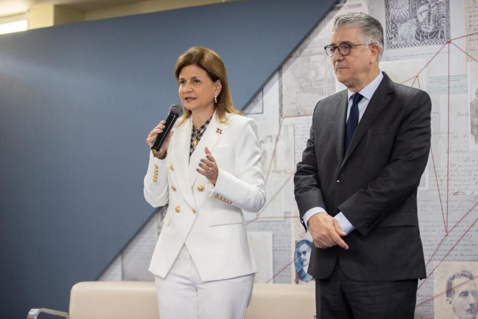 Vicepresidenta Raquel Peña recibe la Declaración Iberoamericana sobre Salud Mental y Sistema Penitenciario