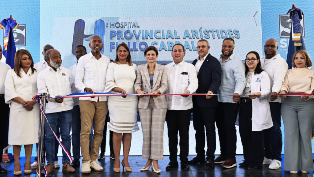 Vicepresidenta Peña inaugura nueva Emergencia y remozamiento Bloque Quirúrgico Hospital Arístides Fiallo, La Romana