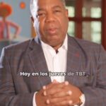 @TonyPena__ Hoy jueves de #tbt recuerdo a un amigo que dejó una huella profunda en mi vida, alguien que siempre creyó en mí y me inspiró a dar pasos importantes: Raúl Pérez