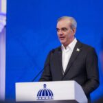 @PresidenciaRD En ocasión de celebrar la edición número 100 de #LASemanal, el Pdte. @LuisAbinader y el canciller @RobalsdqAlvarez se refirieron a los avances de la República Dominicana según índices en informes internacionales