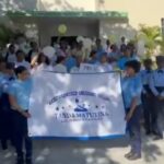 @PoliciaRD participa en la caminata estudiantil “Jubileo y Esperanza”, organizada por los distritos educativos 03-04 Baní y 03-05 Nizao