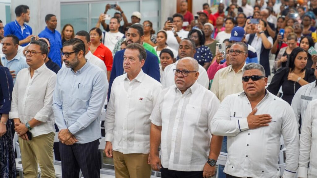 @ItoBisono presente en la Entrega de Préstamos de @Promipyme_RD en Santo Domingo Norte