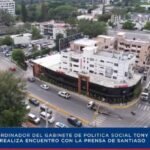 @TonyPena__ Hoy me reuní con la prensa de Santiago para compartir los avances de las políticas sociales que impulsa nuestro presidente @LuisAbinader