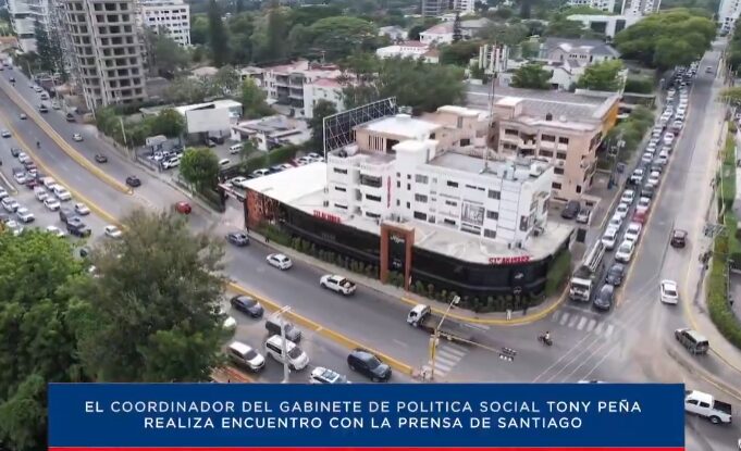 @TonyPena__ Hoy me reuní con la prensa de Santiago para compartir los avances de las políticas sociales que impulsa nuestro presidente @LuisAbinader