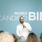 @AduanaRD Francis Almonte, subdirector administrativo de #AduanasRD en representación de nuestro director @SanzLovaton dió las palabras de cierre, reconociendo el valor de las obras expuestas, que rinden homenaje a Cándido Bidó