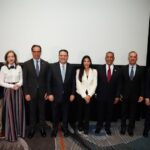 @SanzLovaton Comenzamos la conferencia “Hecho en RD, Consumido en EE.UU, La Nueva Ruta Comercial“, ¡Les sigo contando en breve!