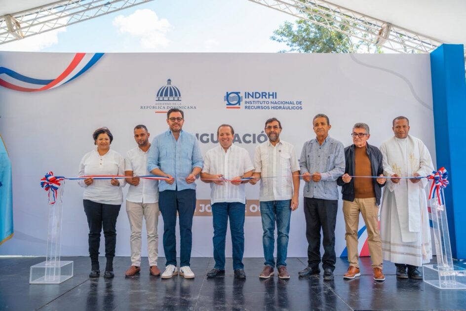 @JosePaliza Inauguramos la rehabilitación de 2.6 kilometros de gaviones y adecuación del Rio Nizao