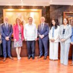 @SanzLovaton Reforzamos los lazos de cooperación entre las Aduanas de Francia y la República Dominicana