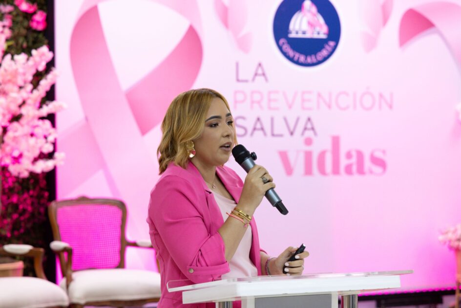 @ContraloriaRD imparte charla de sensibilización contra el Cáncer de Mama; la institución también ofreció una jornada médica a sus colaboradores