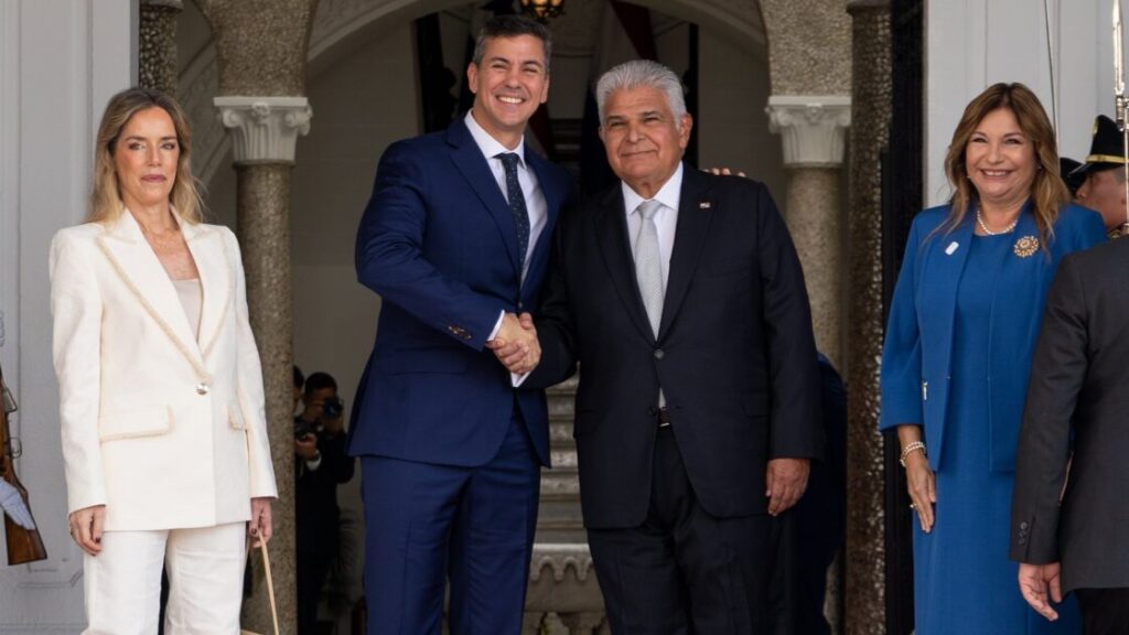 DECLARACIÓN CONJUNTA PRESIDENTES @JoseRaulMulino y @SantiPenap  destacan la sólida relación entre Panamá y Paraguay