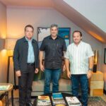 @Itobisonoso sostiene reunión con MaritoAbdo expresidente de Paraguay, @JosePaliza, @MinpreRD, @PRM_Oficial.