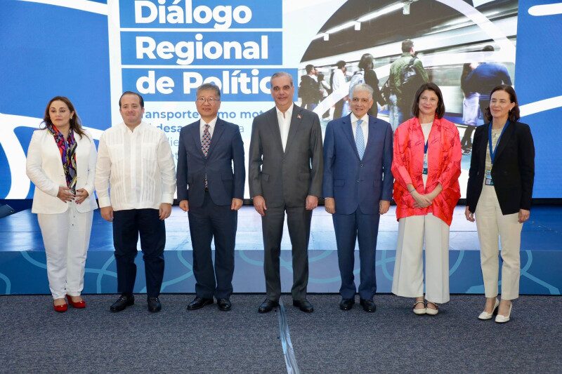 @LuisAbinader: El Transporte es la columna vertebral del desarrollo y no un tema técnico