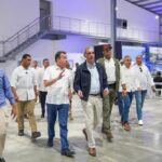 @ItoBisono Junto al presidente @LuisAbinader, inauguramos nuevas naves de La Aurora y entregamos el remozamiento del Parque de Zona Franca, fortaleciendo el desarrollo productivo y generando más empleos para su gente