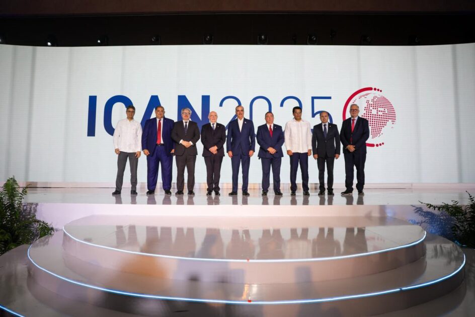 @PresidenciaRD República Dominicana despega como epicentro de la aviación mundial con la apertura de #ICAN2025, la cumbre más importante de aviación civil, que reúne a más de 86 países y Estados miembros, en un evento encabezado por @LuisAbinader