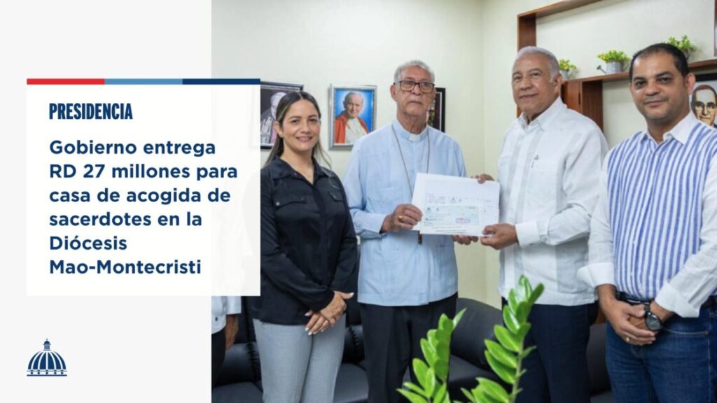 @ComunicacionDO Por disposición del Pdte.@LuisAbinader, el ministro administrativo de la Presidencia,@AndresBautg, entregó a la Diócesis Mao-Montecristi un aporte de RD 27 millones para casa de acogida
