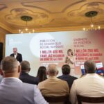 @SuperateRDO ¡La Brisita vuelve para las familias dominicanas! Durante LA Semanal, el presidente @LuisAbinader anunció que este 4 de diciembre se depositará el bono navideño de RD$1,500, que llegará a 1,400,000 hogares beneficiarios de Supérate.