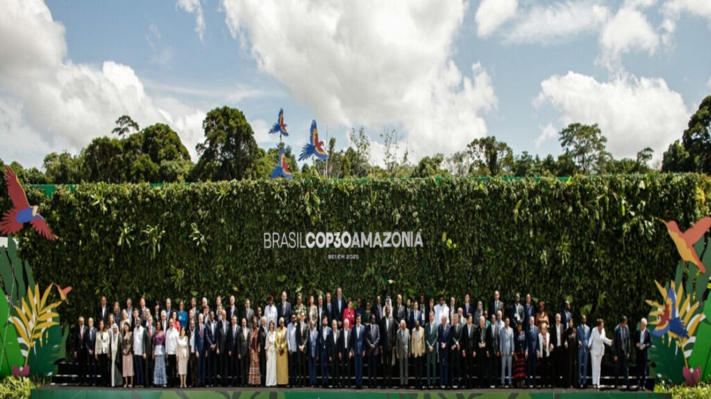 Max Puig llama en la Cumbre Climática a reorientar los modelos de desarrollo para enfrentar el cambio climático