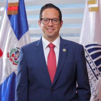 @SigmundFreund Hoy en día la pregunta no es si la Inteligencia Artificial (IA) afectará nuestras vidas, sino como logramos que sea para bien