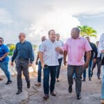 @JosePaliza Un partido político es una entidad pública cuyo fin es promover la participación de la gente en la vida democrática, haciendo posible su ejercicio conforme a programas, principios e ideas