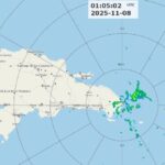 @IndometRDO En la actualidad, las imágenes de satélite y del radar meteorológico están mostrando nubes acompañadas de ecos de lluvias de distintas intensidades, provocando aguaceros localmente, posibles tronadas y aisladas ráfagas de viento sobre diferentes localidades de la provincia La Altagracia