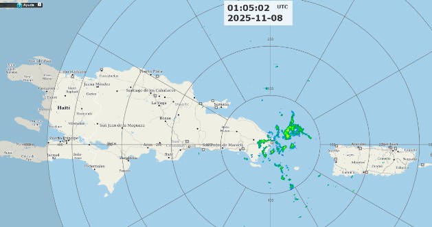 @IndometRDO En la actualidad, las imágenes de satélite y del radar meteorológico están mostrando nubes acompañadas de ecos de lluvias de distintas intensidades, provocando aguaceros localmente, posibles tronadas y aisladas ráfagas de viento sobre diferentes localidades de la provincia La Altagracia