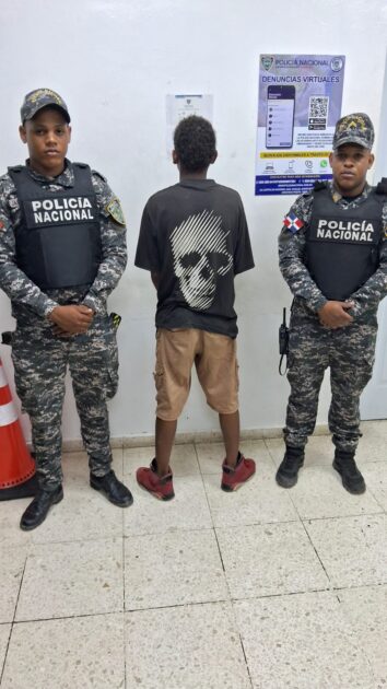 @PoliciaRD detiene antisociales, ocupa drogas y recupera motocicletas robadas en SDN