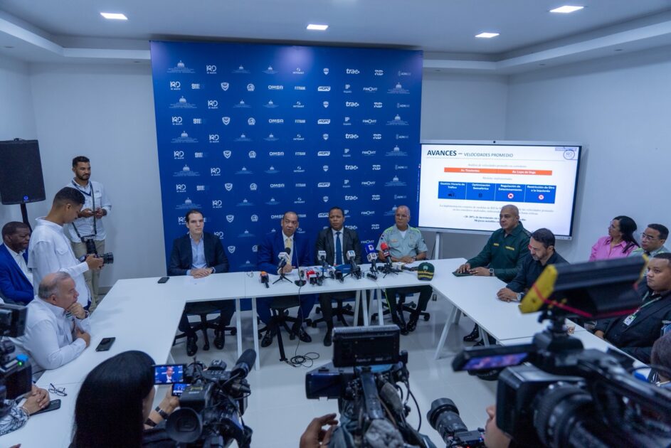 @DeligneAB Hoy evaluamos y presentamos resultados reales: avances que ya están transformando la movilidad vial de nuestra gente, a través del plan #RDSeMueve