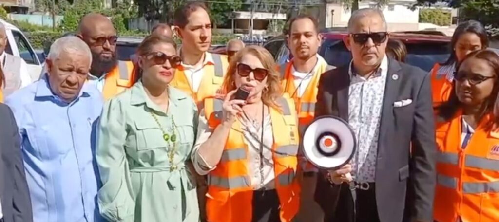 |VIDEO| @MescytRD FGarciaFermin Viceministra de Extensión realiza con éxito Simulacro Nacional de evacuación 2025
