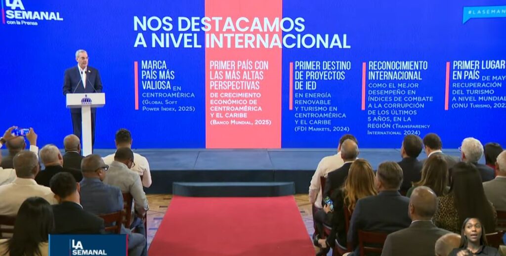 EN VIVO | Presidente @LuisAbinader en LA Semanal con la Prensa |TEMA: “RD País de mayor proyección de crecimiento en LATAM” 03.11.2025