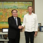 Canciller @RobalsdqAlvarez sostuvo reunión con director gerente y administrativo del @bancomundial Wencai Zhang @MIREXRD