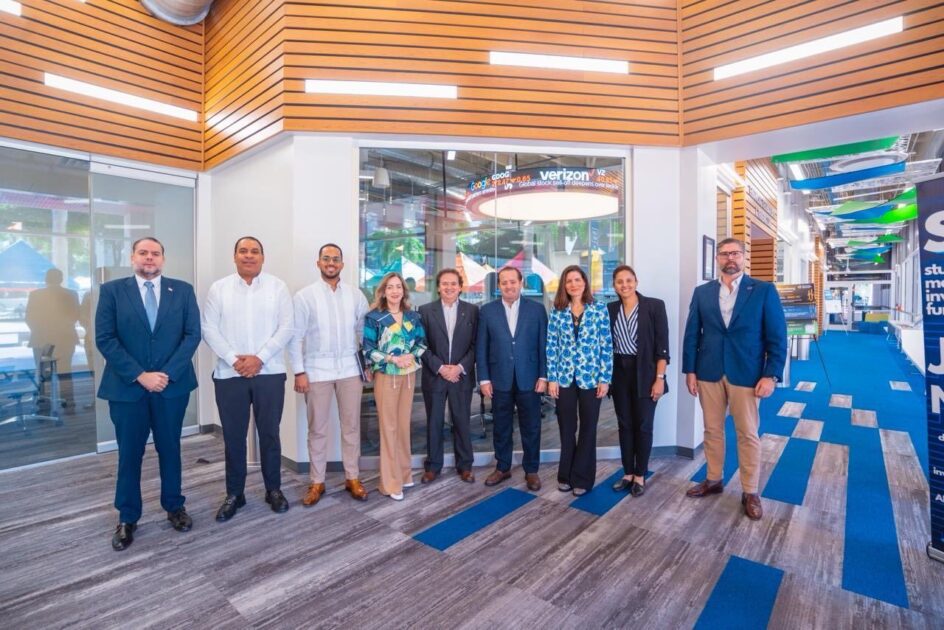 Ministro de la Presidencia @JosePaliza encabeza misión oficial a Centros de Excelencia de Inteligencia Artificial de NVIDIA, en Miami