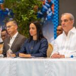 Presidente @LuisAbinader fortalece la seguridad con 2,421 con 1,013 mujeres y 1,408 hombres agentes recién formados @PoliciaRD @FarideRaful