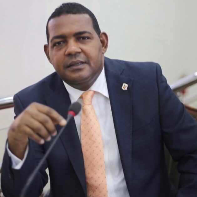 Entrevista al Licdo. Fernando Acosta, vicepresidente del @PRM_Oficial en el Distrito Nacional @elnuevodiariord