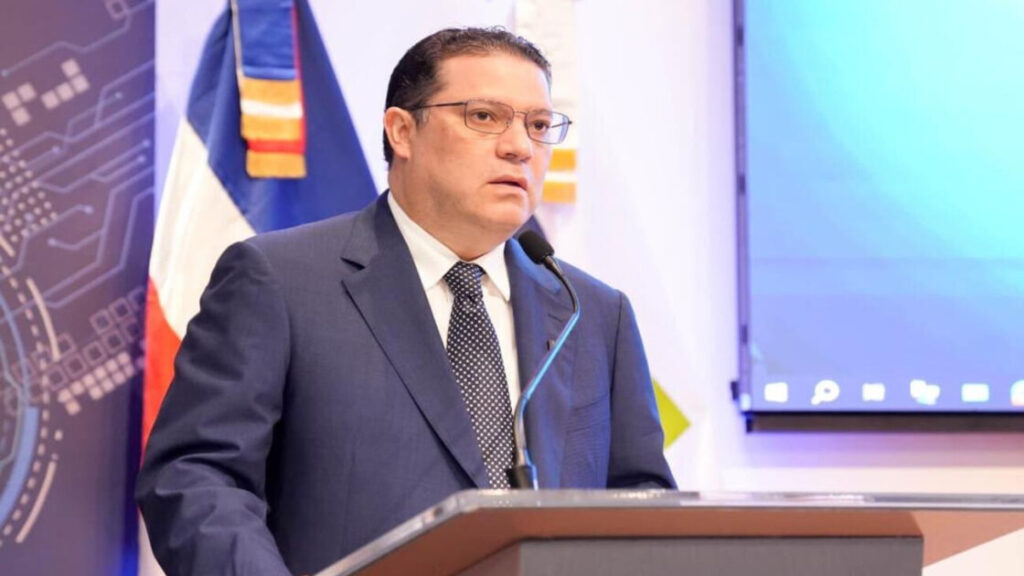 Aduanas reconoce el aporte de los dominicanos en el exterior, otorgando la gracia navideña más alta de la historia