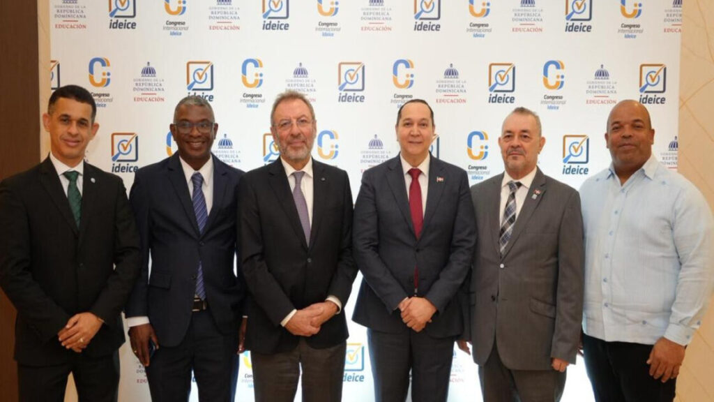 IDEICE inaugura el XVI Congreso Internacional 2025 con 242 expositores y 140 estudios sobre calidad educativa