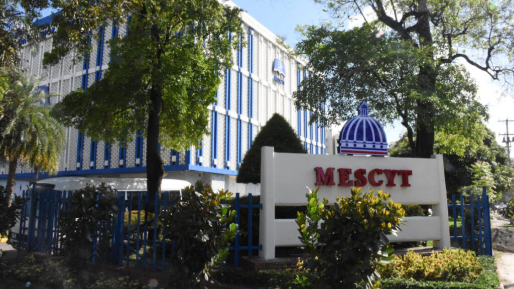 Gobierno impactó directamente a alrededor de 200,000 jóvenes dominicanos mediante becas nacionales, internacionales y de lenguas extranjeras