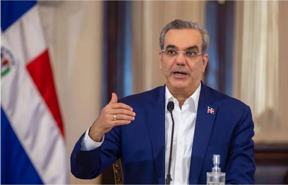 @Luis Abinader afirme que en este gobierno no hay espacio para la Corrupción ni para la Impunidad