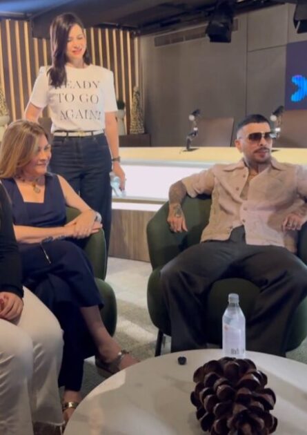 @CarolinaMejiaG desea éxitos esta noche a @RauwAlejandro