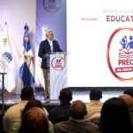 @EducacionRD Durante la premiación, el ministro de Educación, Luis Miguel De Camps (@LMDECAMPS), expresó que el Premio a la Calidad Educativa #PRECE es una clara visión del presidente @LuisAbinader