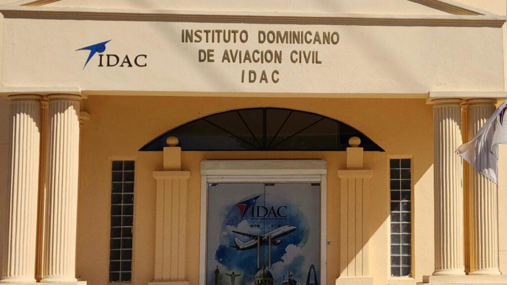 IDAC cerró el 2025 con 217,620 operaciones aéreas en la República Dominicana