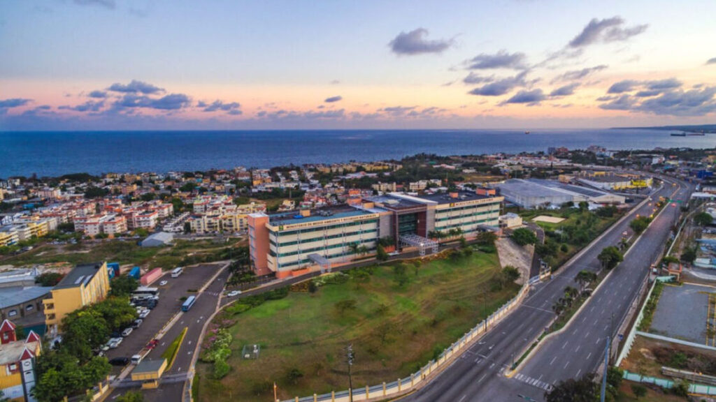 Iberia y Mitur llegan a un acuerdo para aumentar en un 30 % los vuelos a la República Dominicana en 2026