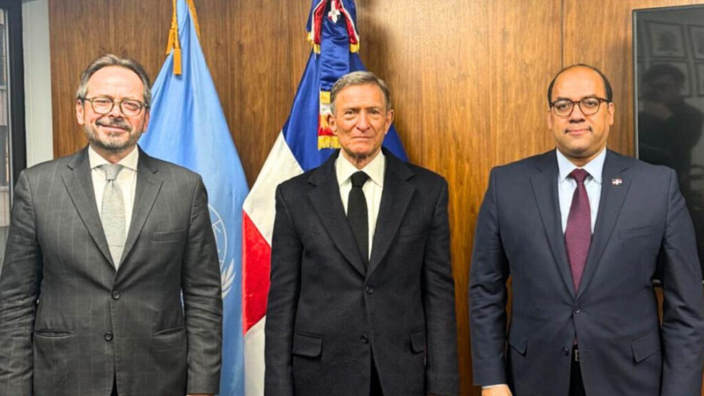 Canciller dominicano se reúne en Nueva York con representantes de la ONU y la Fuerza de Supresión de Bandas para Haití